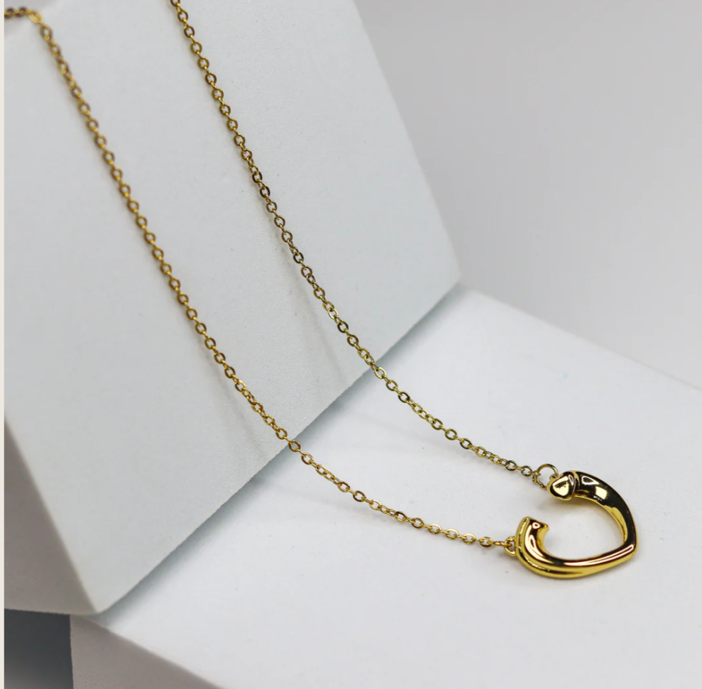 L’Amour Signature Necklace