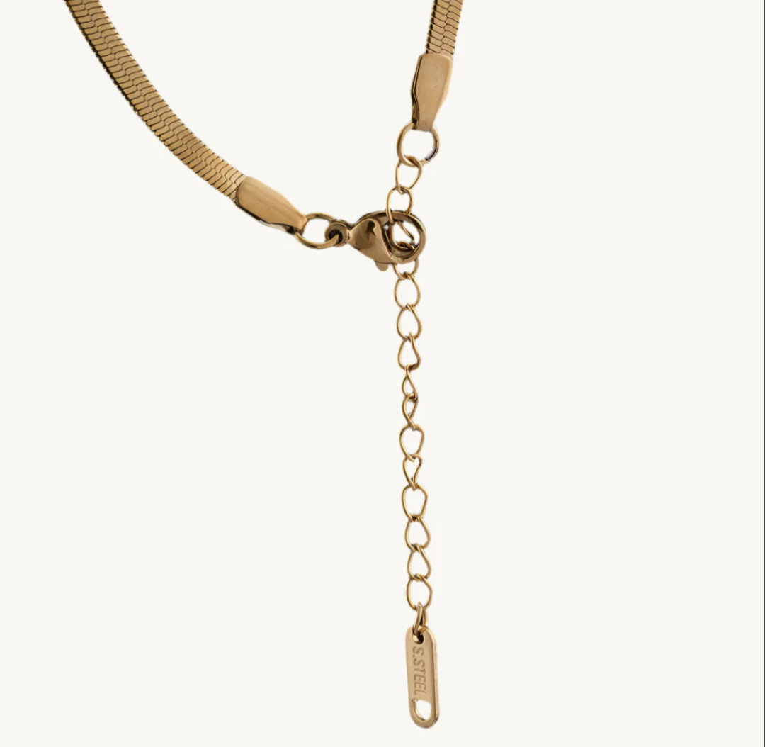 Silhouette V Necklace