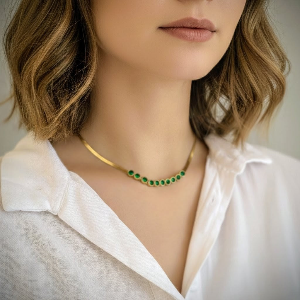 Émeraude Ligne Necklace