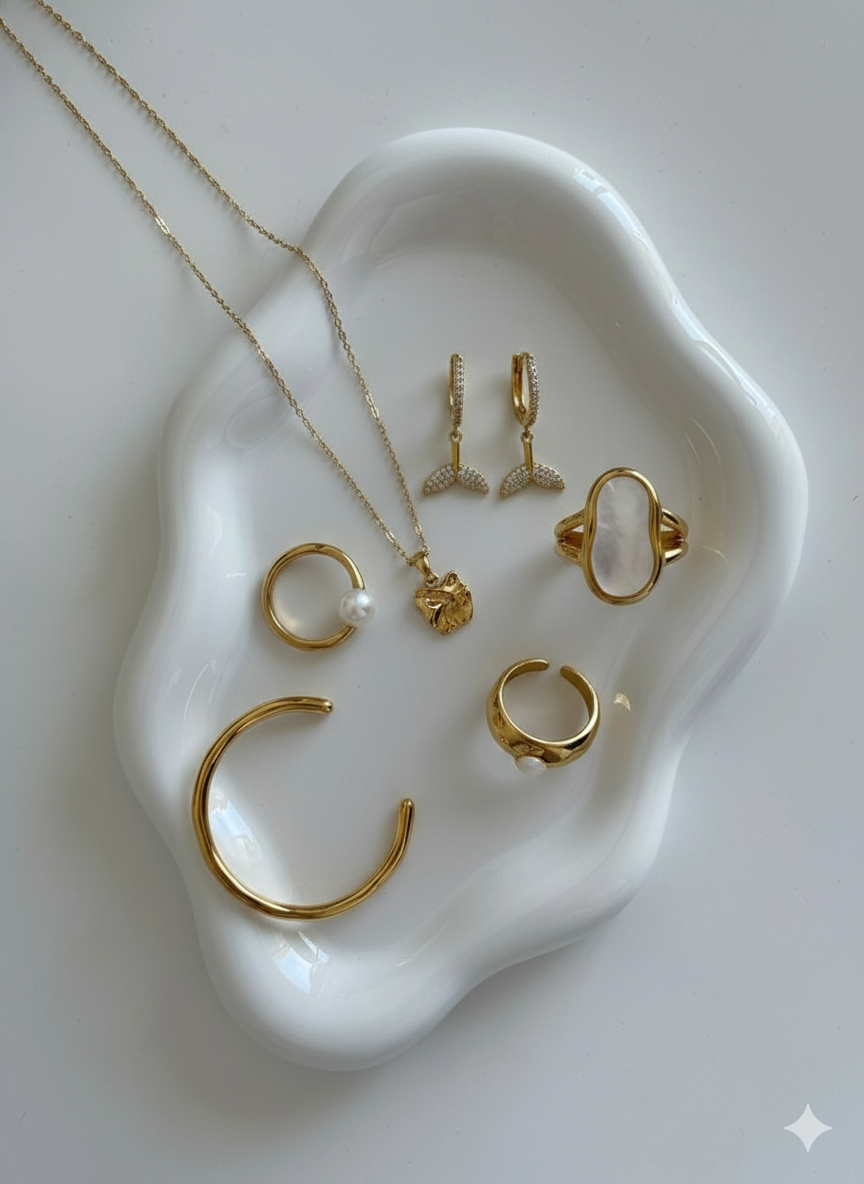 Auréline Fin Drop Earrings