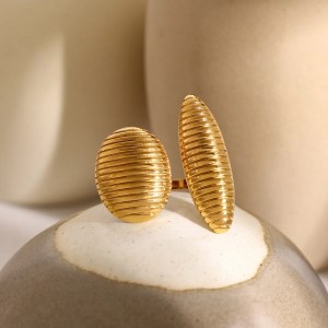 Sculptura D’Or Ring